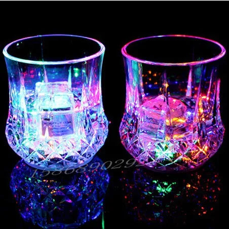 Zhongda Lighting up Cups LED Wineglass Water Induction Flash Cup Vase Glass Led Cup Wine Glass for Party bar Light up Beer Gla