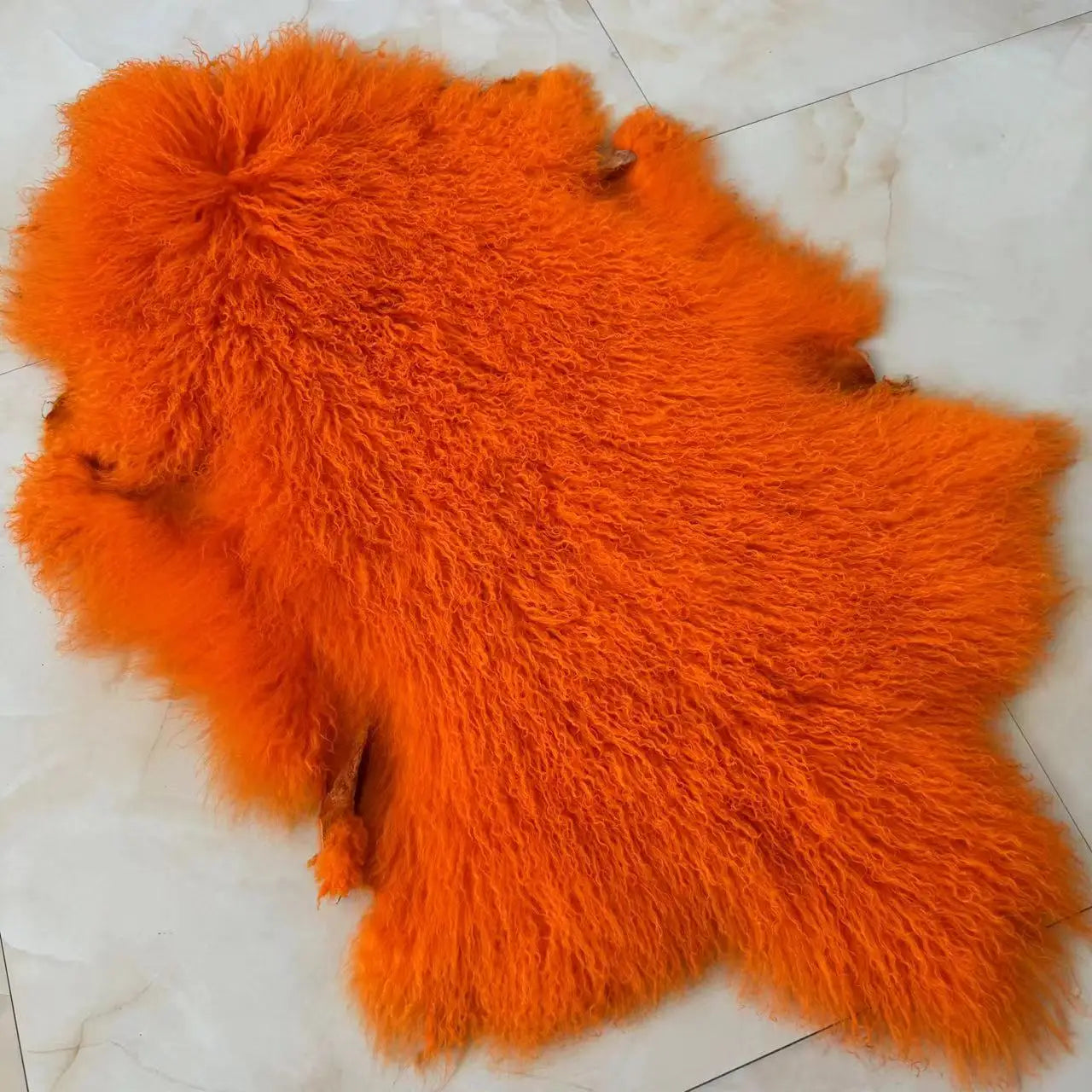 Long Curly Fur Mongolian Sheep Skin / Tibetan Lamb Skin Pelt