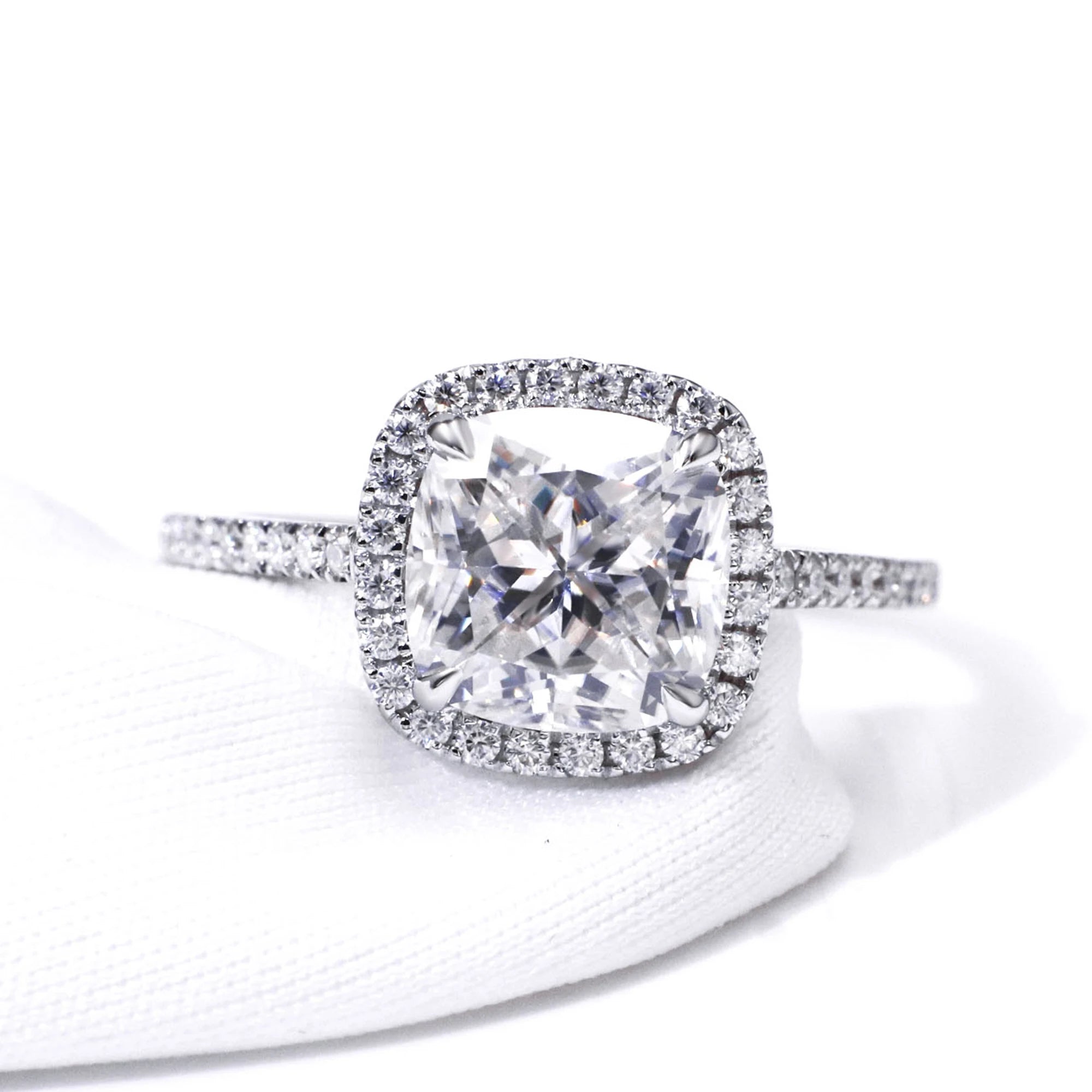 Tianyu Fine Jewelry Solitaire halo Engagement Women Moissanite Solid Gold Real 14k Cushion Moissanite Ring
