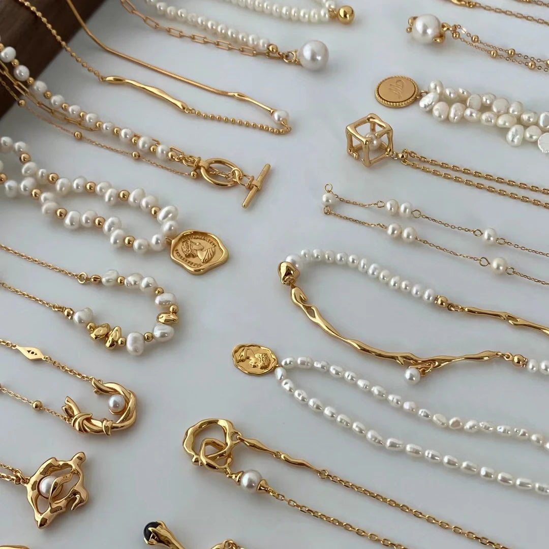 Wholesale Custom Geometric Fashion Designer Wedding Pendant Gold Plated Necklace Pearl Charms Set for Brides