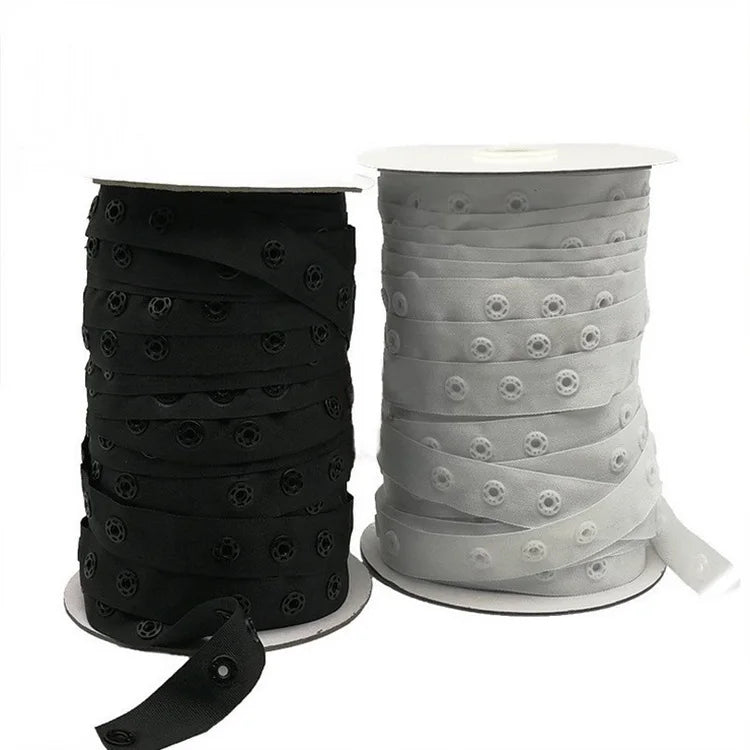 Wholesale White Black in Stock Garment Accessories Sewing on Plastic Snap Button Tape for Garments