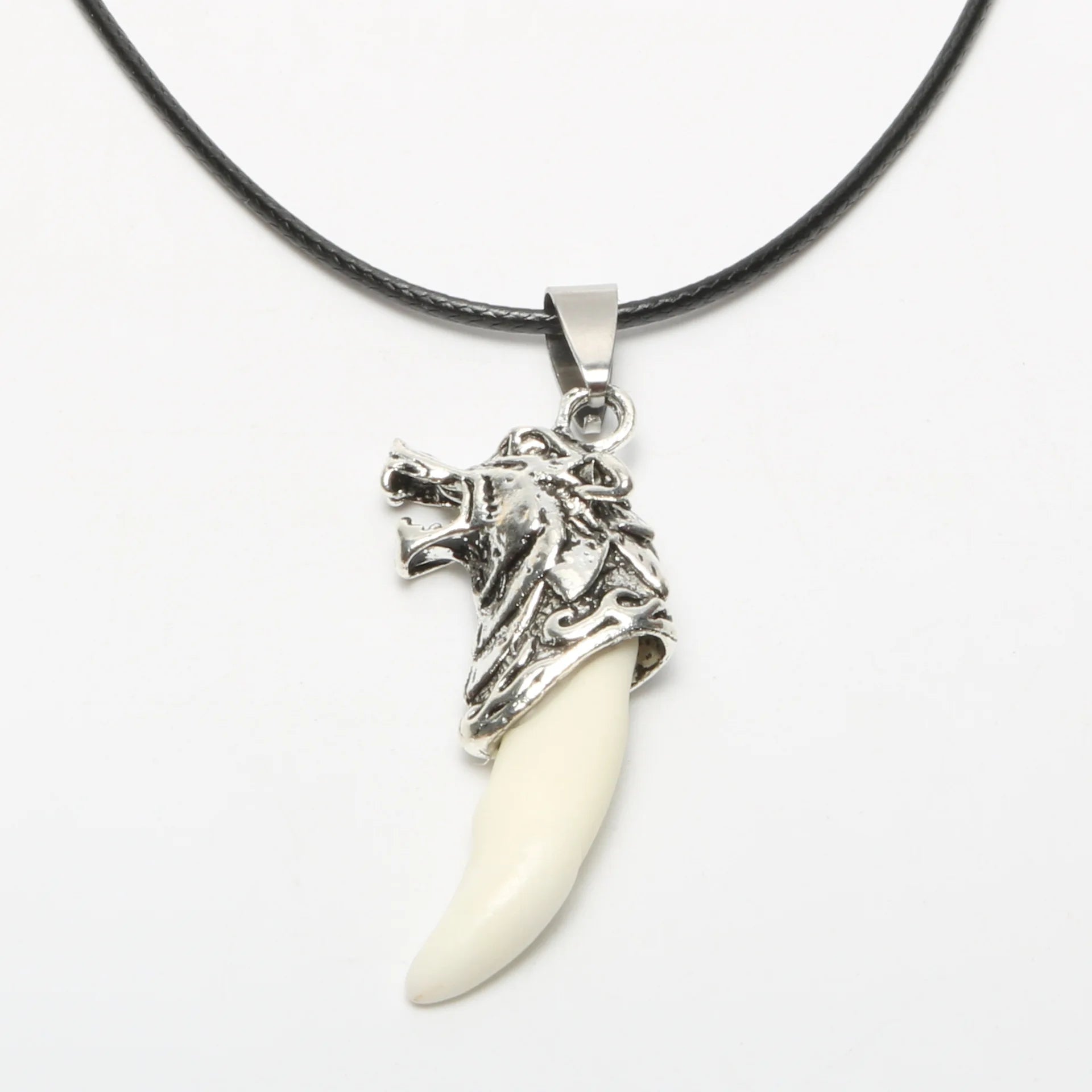 Gift Card Sell Stainless Steel Jewelry Necklace Men's Personalized Spike Pendant Vintage Necklaces Necklace for Men