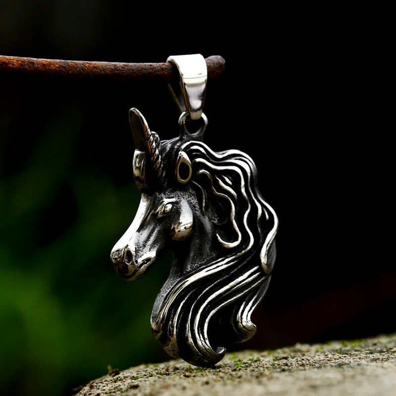 SS8-972P Stainless Steel War Horse Rainbow Horse Necklace Pendant Chain Necklace Men Jewelry