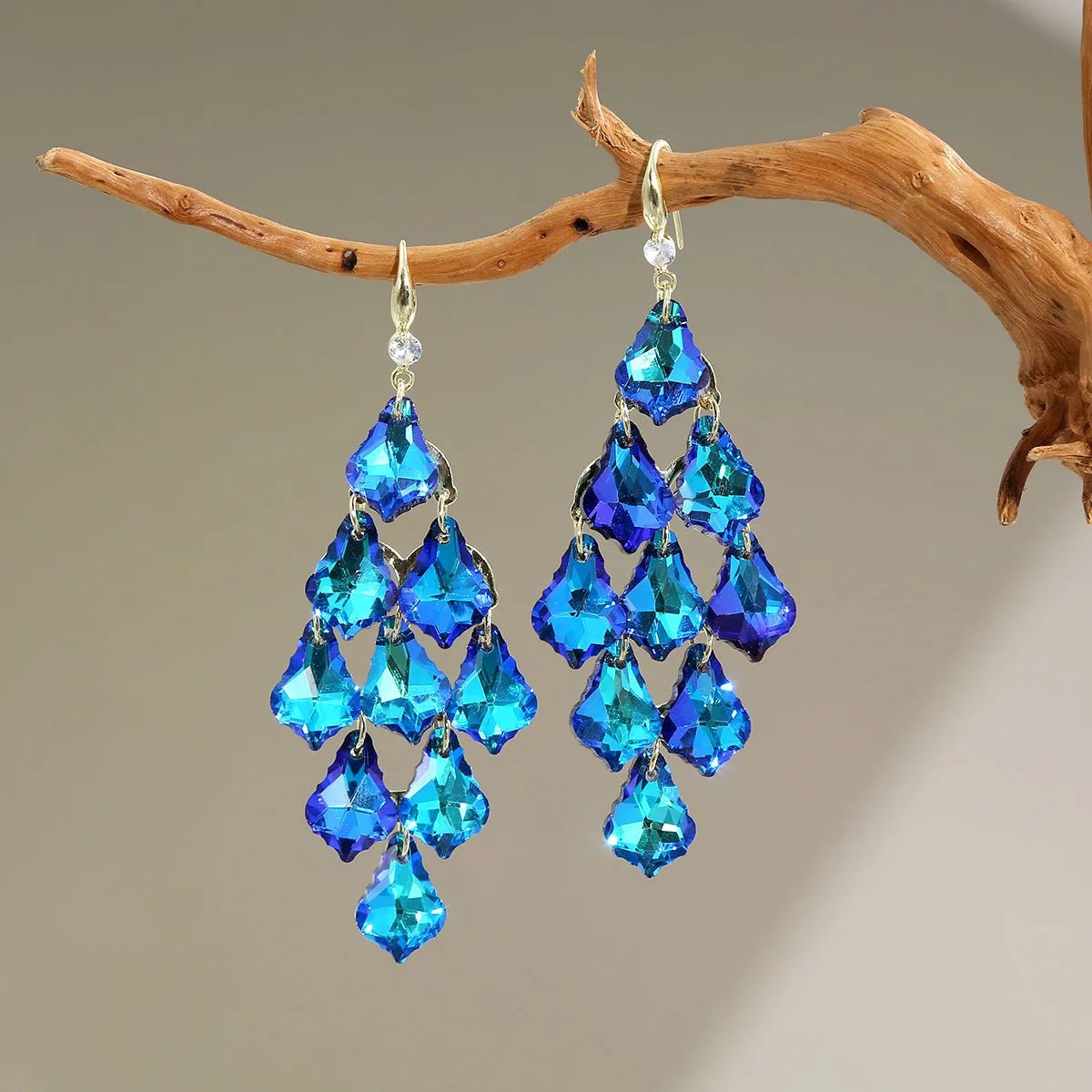 2025 New Design Trendy Women's Gold Plated Drop Ear Water Drop Earrings Artificial Crystal Jewelry for Weddings or Parties