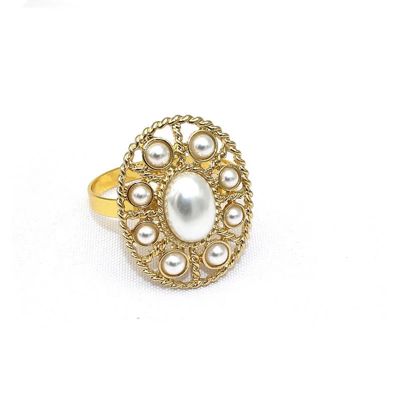 Luxury Vintage Gold Napkin Holder With Pearl Rings Classic Iron Design for Wedding Table Decoration Round Pattern for Parties