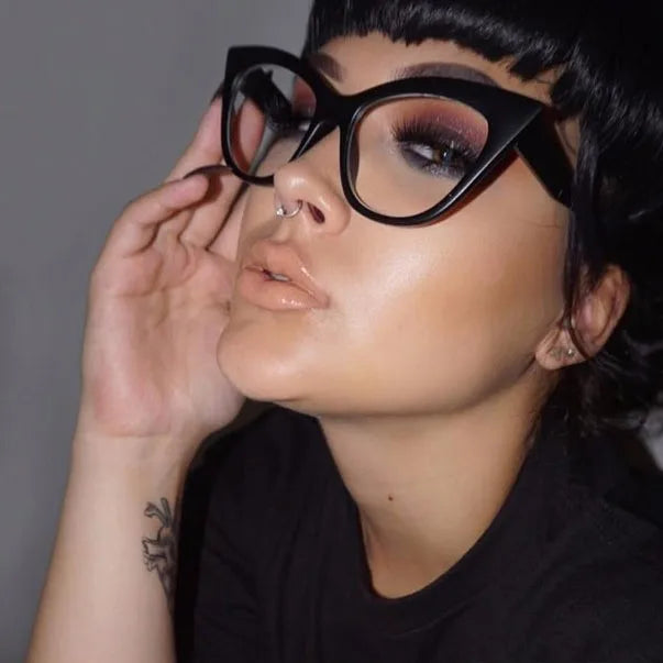 Trendy Brand Designer Colorful Eyewear Unisex Retro Vintage Style Fashion Cat Eye Sunglasses for Women