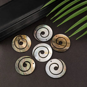 Chinese Suppliers Natural Polished Black MOP Charms for Necklace Making Charm