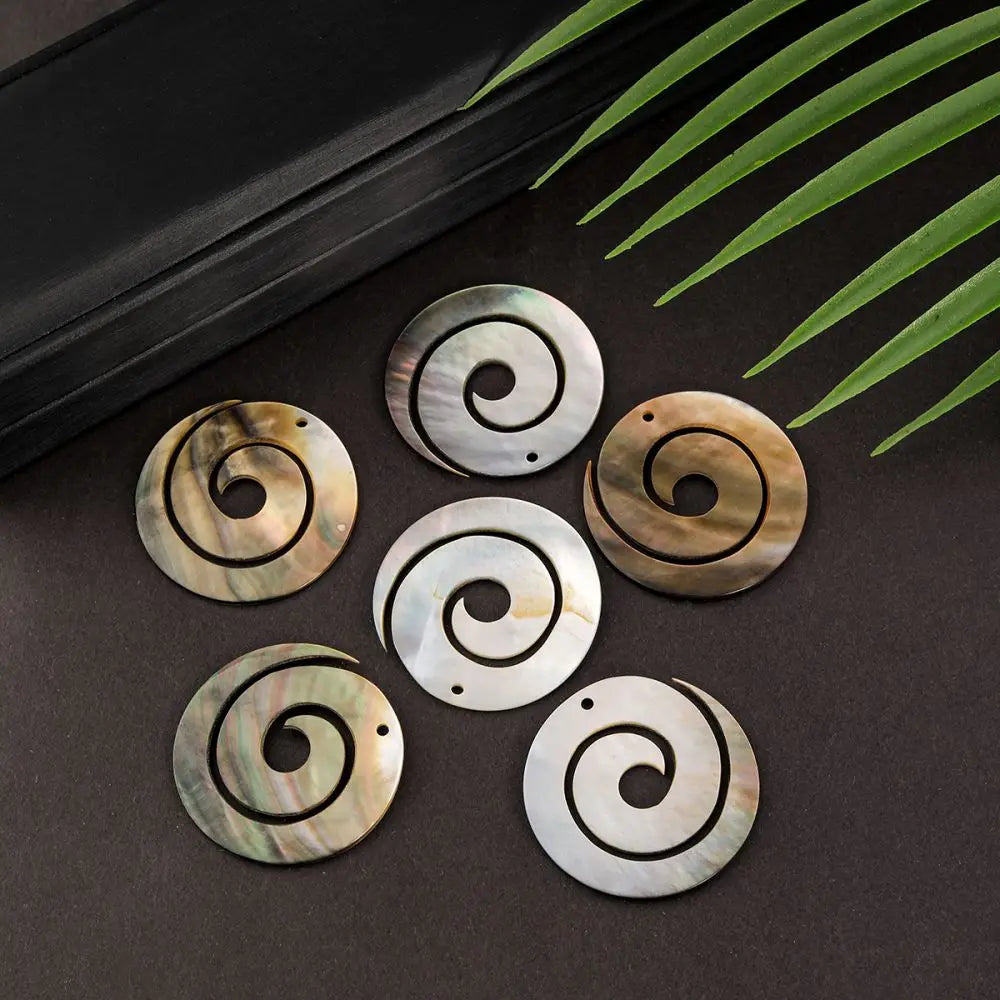 Chinese Suppliers Natural Polished Black MOP Charms for Necklace Making Charm
