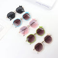 2022 Cute Bow Decorated Gradient Color Kids Sunglasses New Design with Gold PC Frame
