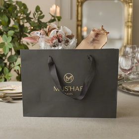 Black Cardboard Paper Bag Custom Gold Foil logo Print Wholesale Gift Bag With Handle Recyclable Packing Paper Shopping Bag