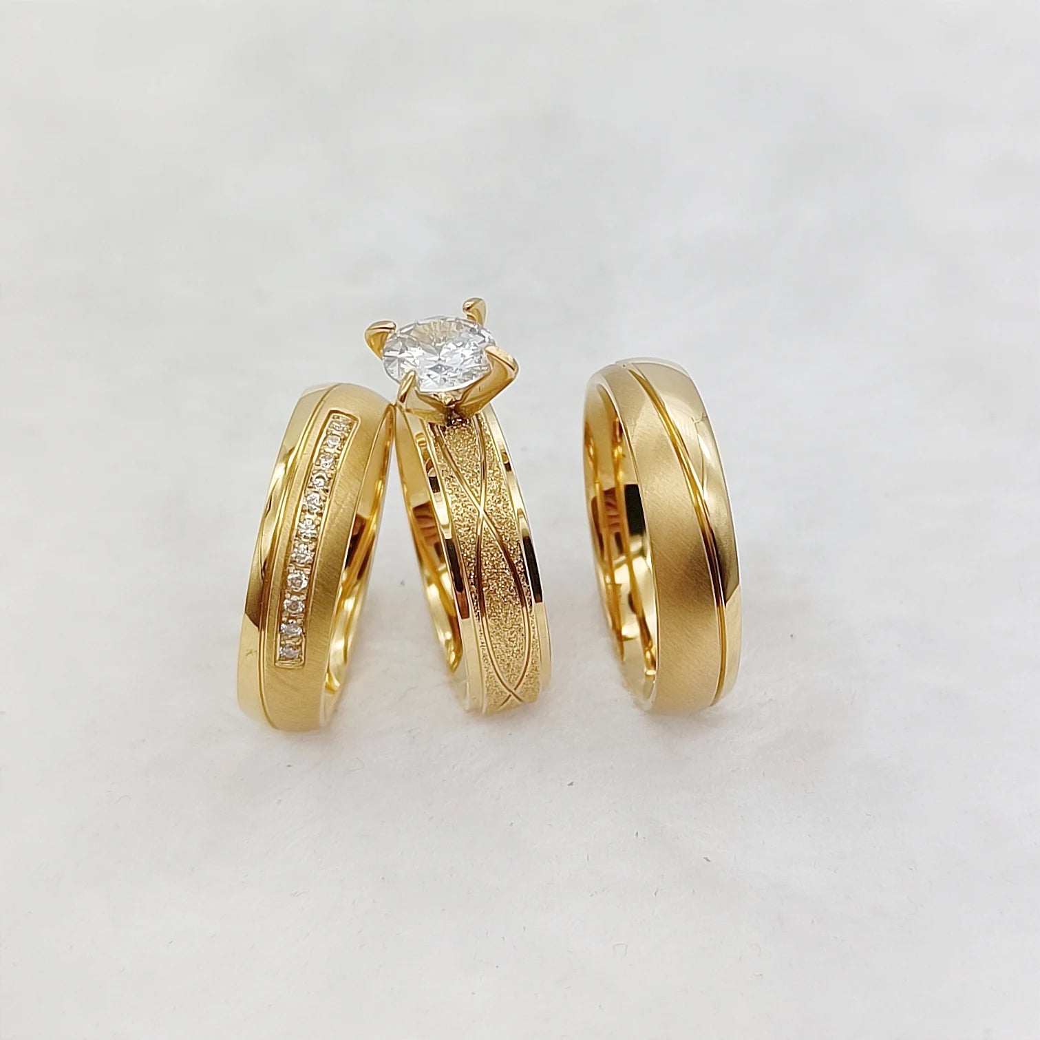 Romantic 18K Gold Plated Engagement Rings Set Classic 3pcs Couples Jewelry for Men Women for Wedding Gift Party Anniversary
