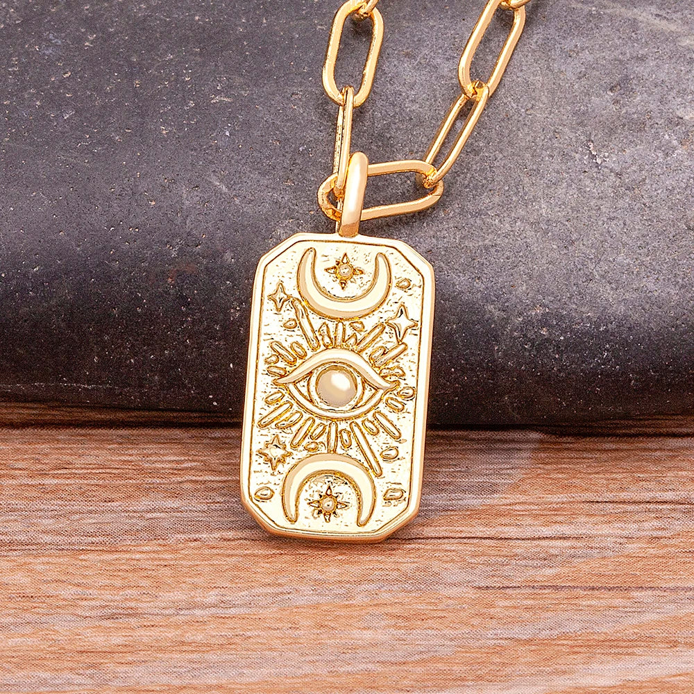 QIKU Fashion Rectangle Shape Eye Moon Star Gold Color Pendant Women Necklace Copper Zirconia Neck Chain Jewelry Wholesale