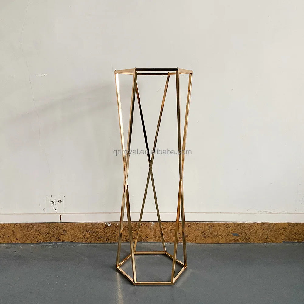 Factory Price Gold Trumpet Flower Stand Elegant Table Centerpiece for Wedding Events and Party Decorations