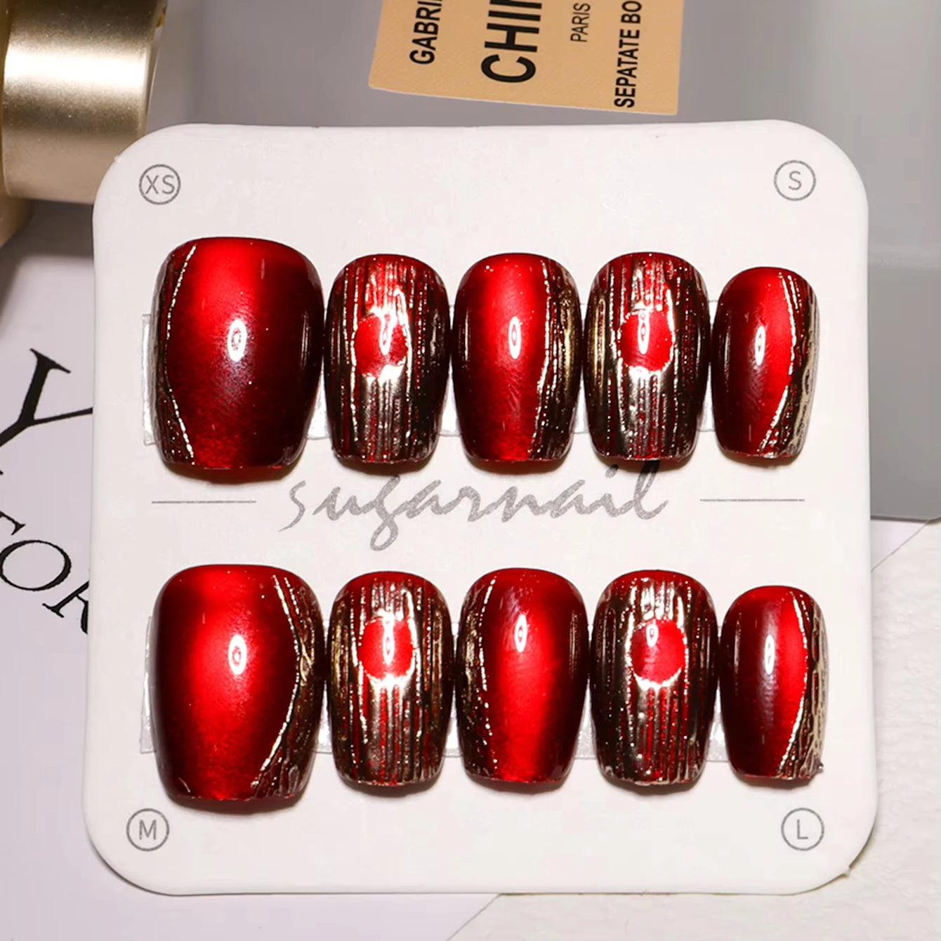 10pcs Red Cat Eye Wear Nail Fake Nail Cat Eye Reusable butterfly Decoration Combination Green Diamond French Press on Nails