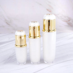 Eco Friendly Gold Lid 30ml 120ml Luxury White Lotion Pump Sprayer Acrylic Cosmetic Bottle Set Screen Printed