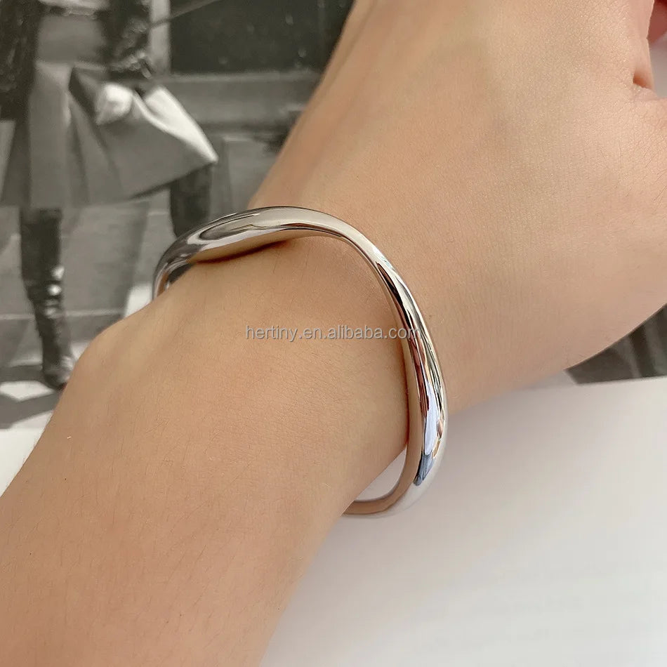 Mobius Bracelet Solid 925 Sterling Silver Mobius Wrist Cuffs Bangle Cuff for Women