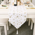 China's Latest Design Classic Polyester Christmas Table Runners Wholesale Foil Printing Indoor Decoration Supplies