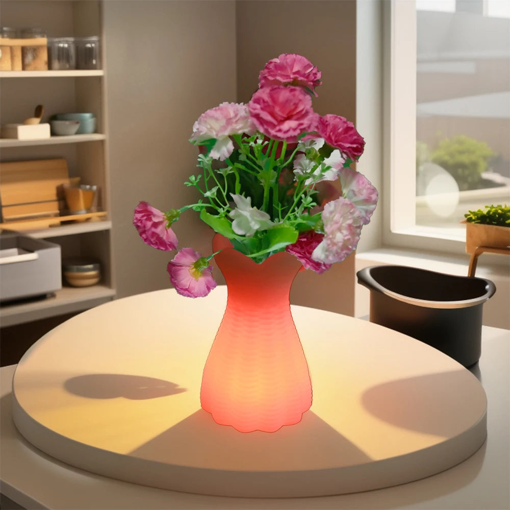 Small Vase Decorative Desk Lamp Creative Eco-Friendly New Product with E14 Bulb Base for Bars and Restaurants