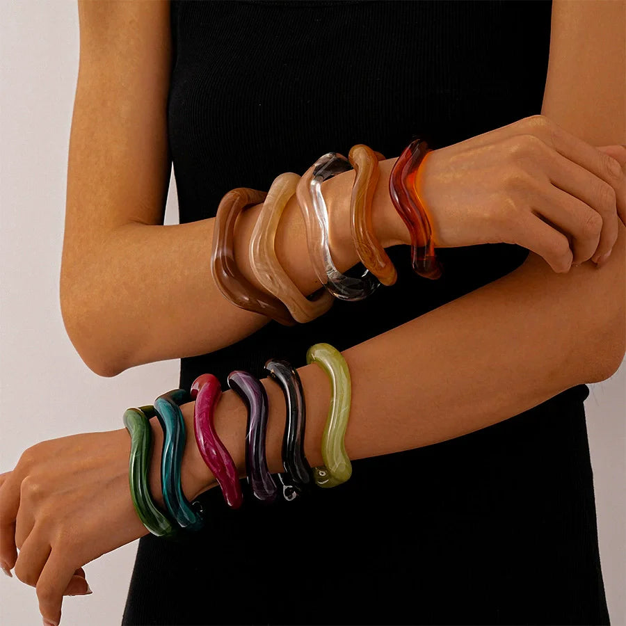 Acrylic Irregularly Dyed Geometric Circle Open Bangle Retro Unique Elegant for Women's Accessory. Wholesale N206121