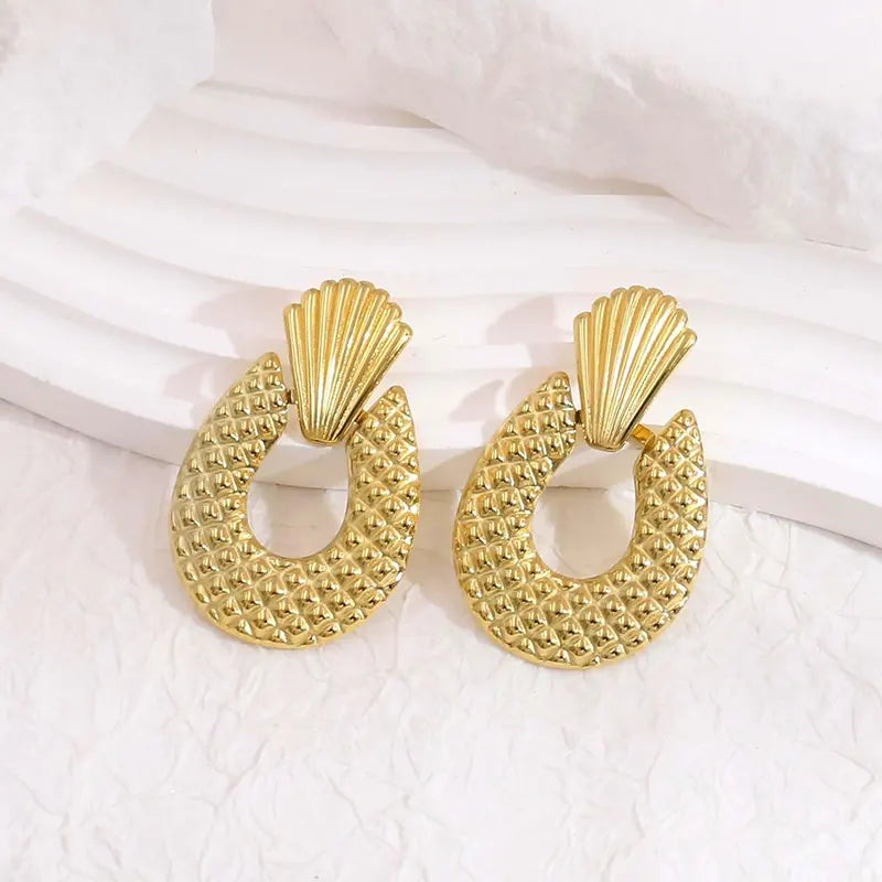 Wholesale Retro Punk Statement Big Round Drop Earrings Fashion Geometric Simple Exaggerated Earrings 18K Gold Plated Jewelry