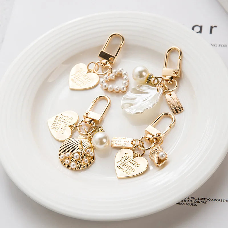 Cute Heart Shell Pearl Pendant Key Chain Creative Small Gift Earphone Box Pendant Keychain Metal Ornaments Key Ring