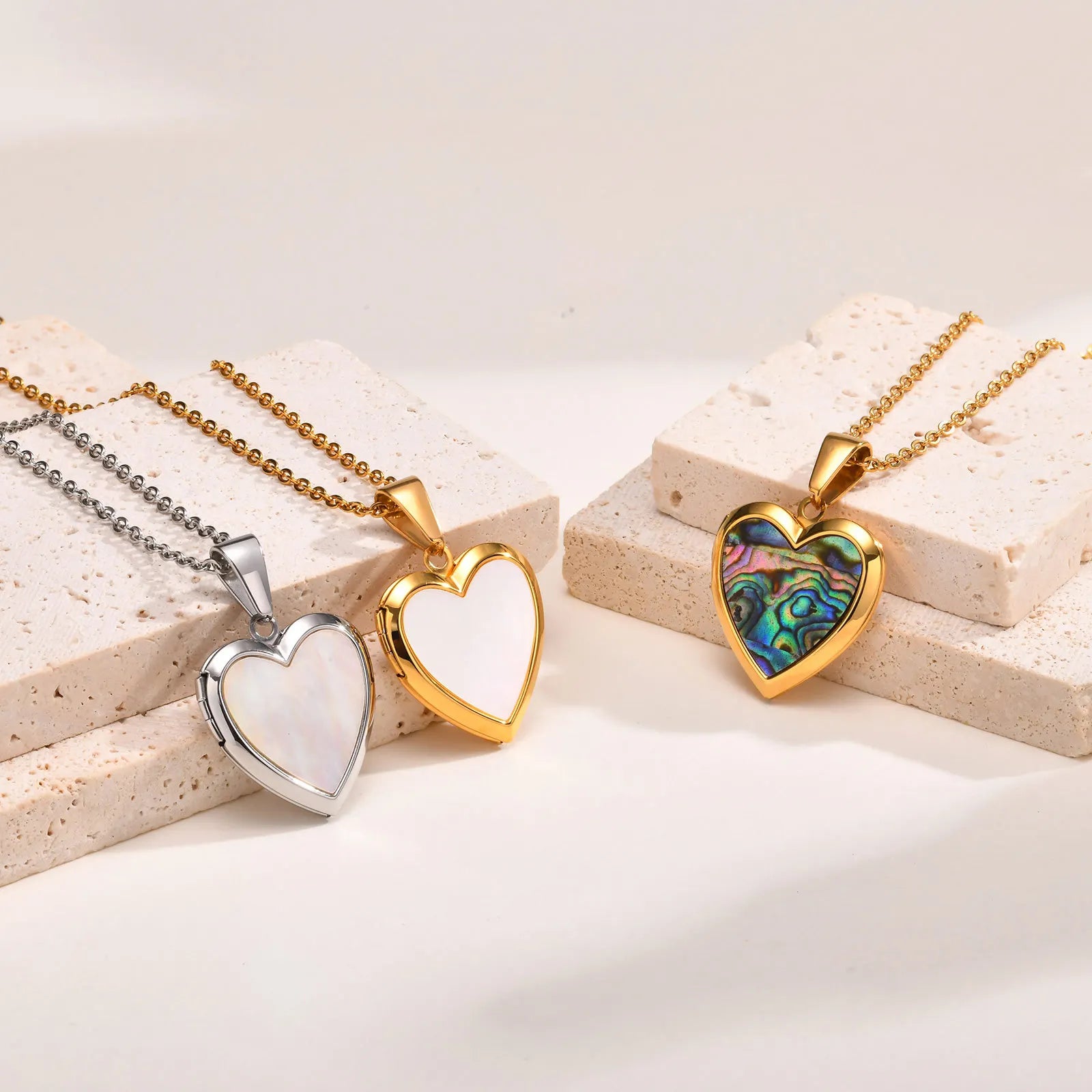 MECYLIFE Natural Abalone Shell Necklace 18K Gold Locket Necklace Stainless Steel Memorial Heart Locket Pendant Necklace Women
