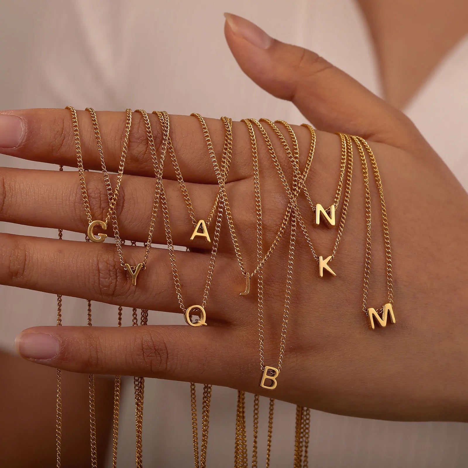 Minimalist 26 A-z Initial Letter Pendant Necklace Fashion Jewelry 18k Gold Plated Stainless Steel Alphabet Necklaces