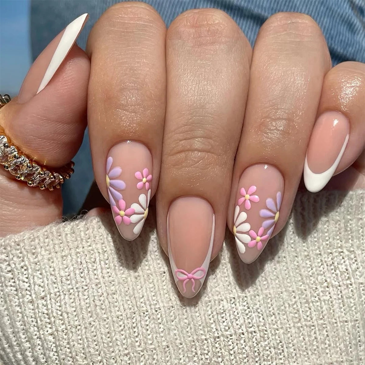 Dropshipping customize wholesale 24 Pcs 3795 Summer French White Short Almond Shape Nails Press on Nails Artificial Fingernails