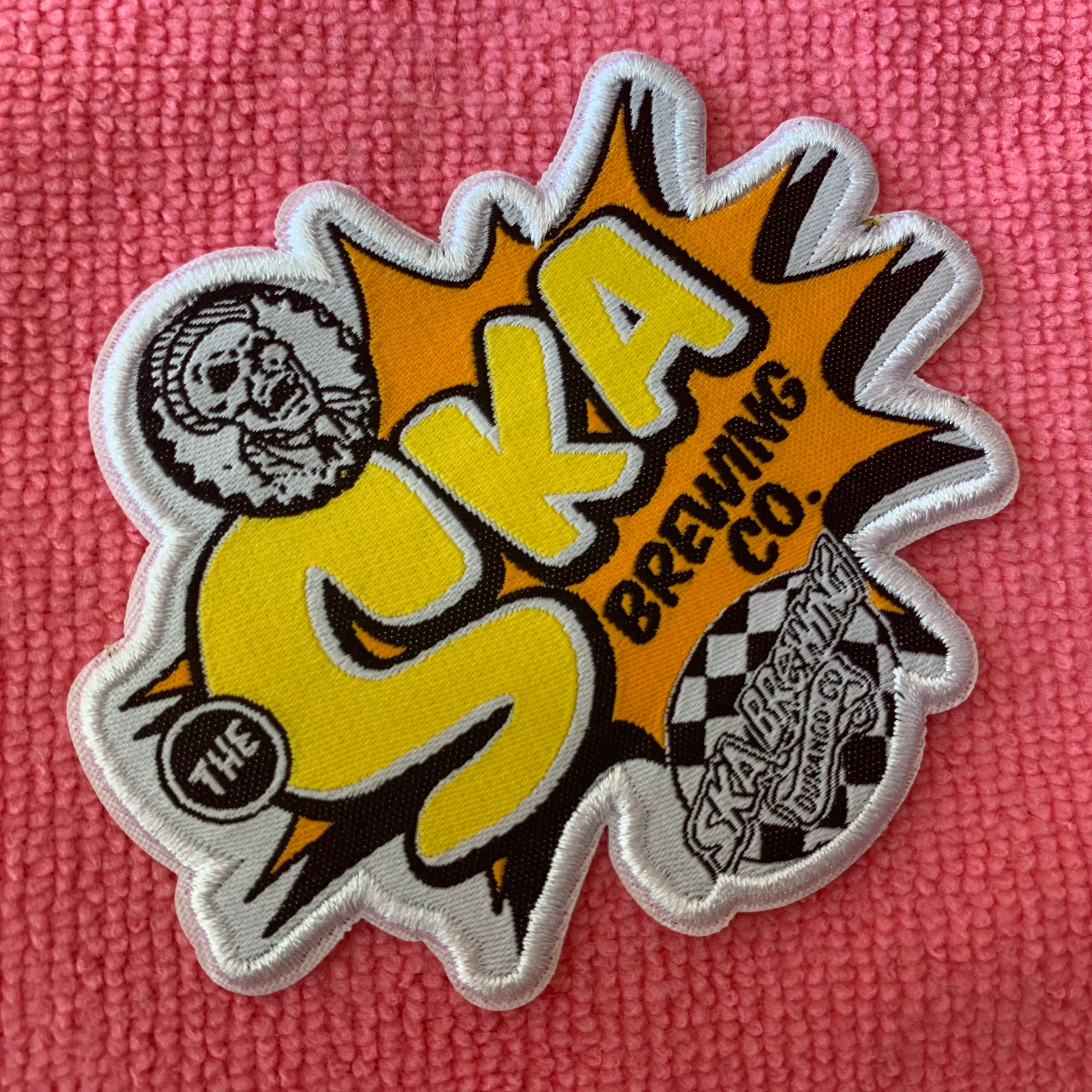 Cut Out Design Overlocked Border Taffeta Woven Label Badgehigh Density Outside Clothing Woven Patch