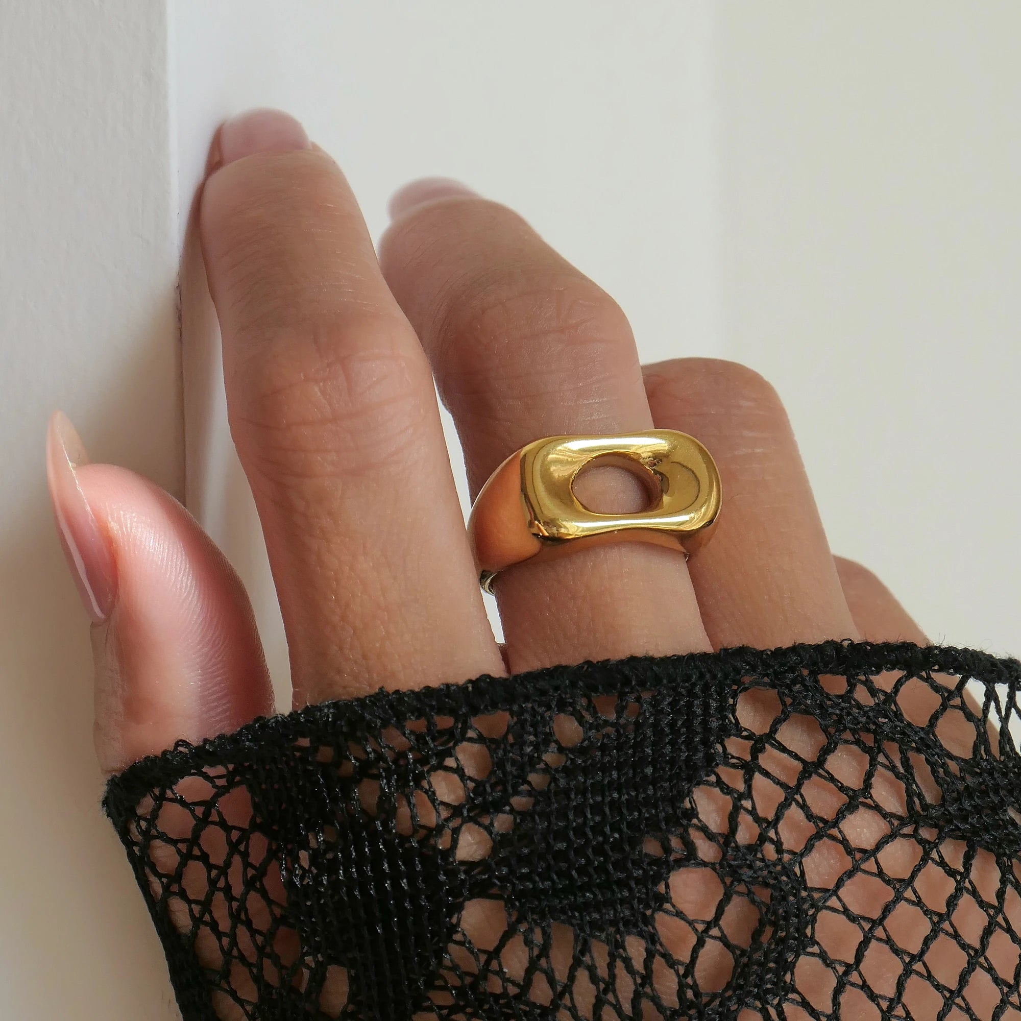 NEW EGYPTIAN RUINS STYLE ABSTRACT RING Dazan SUMMER 2025 18k PVD Gold Plated Stainless Steel SPRING RUNWAY LUXURY JEWELRY