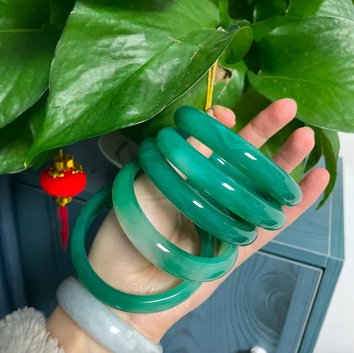 Jade Bangle Stone Hot Sale Wholesale Fashion Natural Charm Light Green Custom Logo Romantic Environmental Friendly OEM & ODM