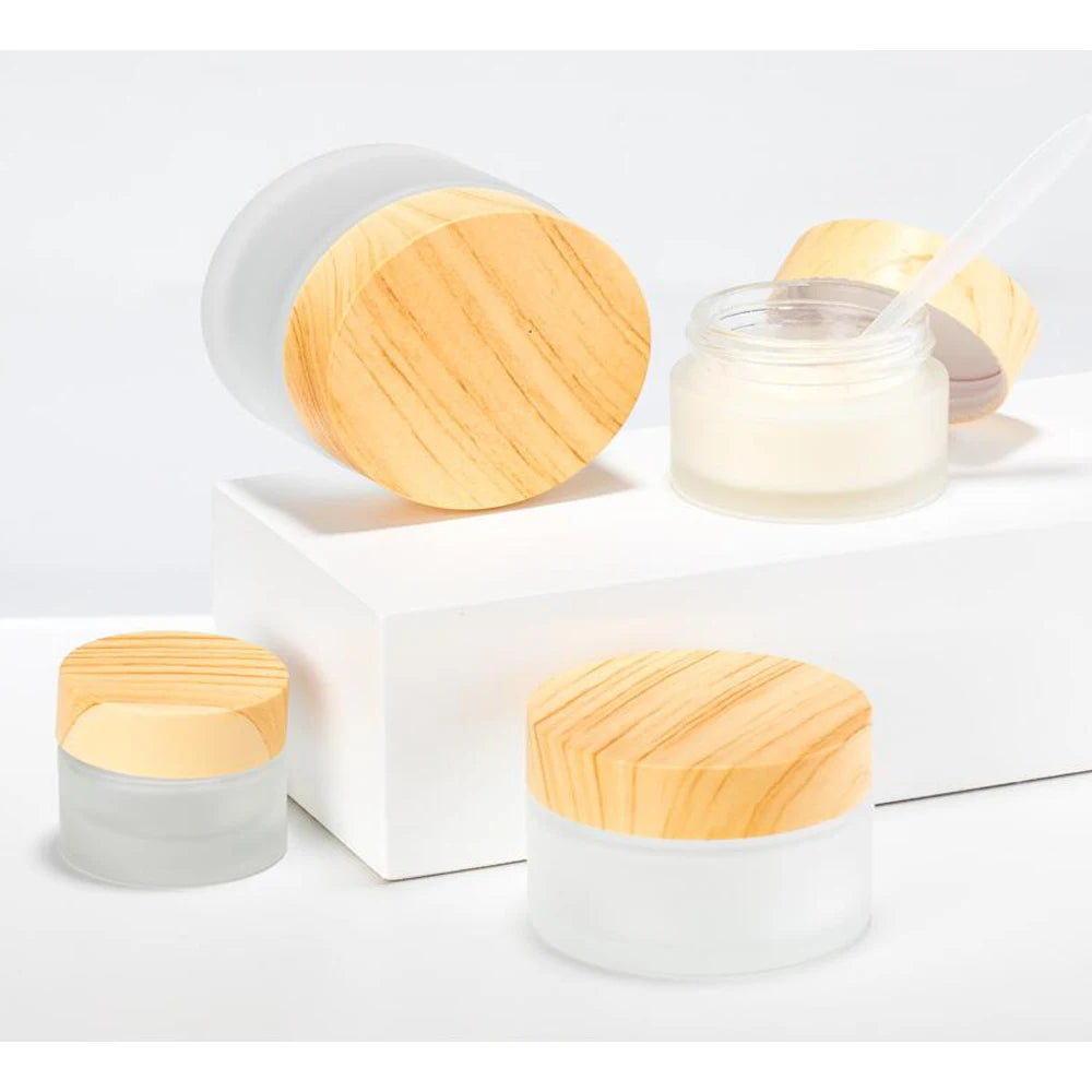 Free Sample Wholesale 5g 15g 30g 50g 100g Eco Cosmetic Containers Matte Beauty Gel Jar Frosted Glass Cream Jar With Bamboo Lid