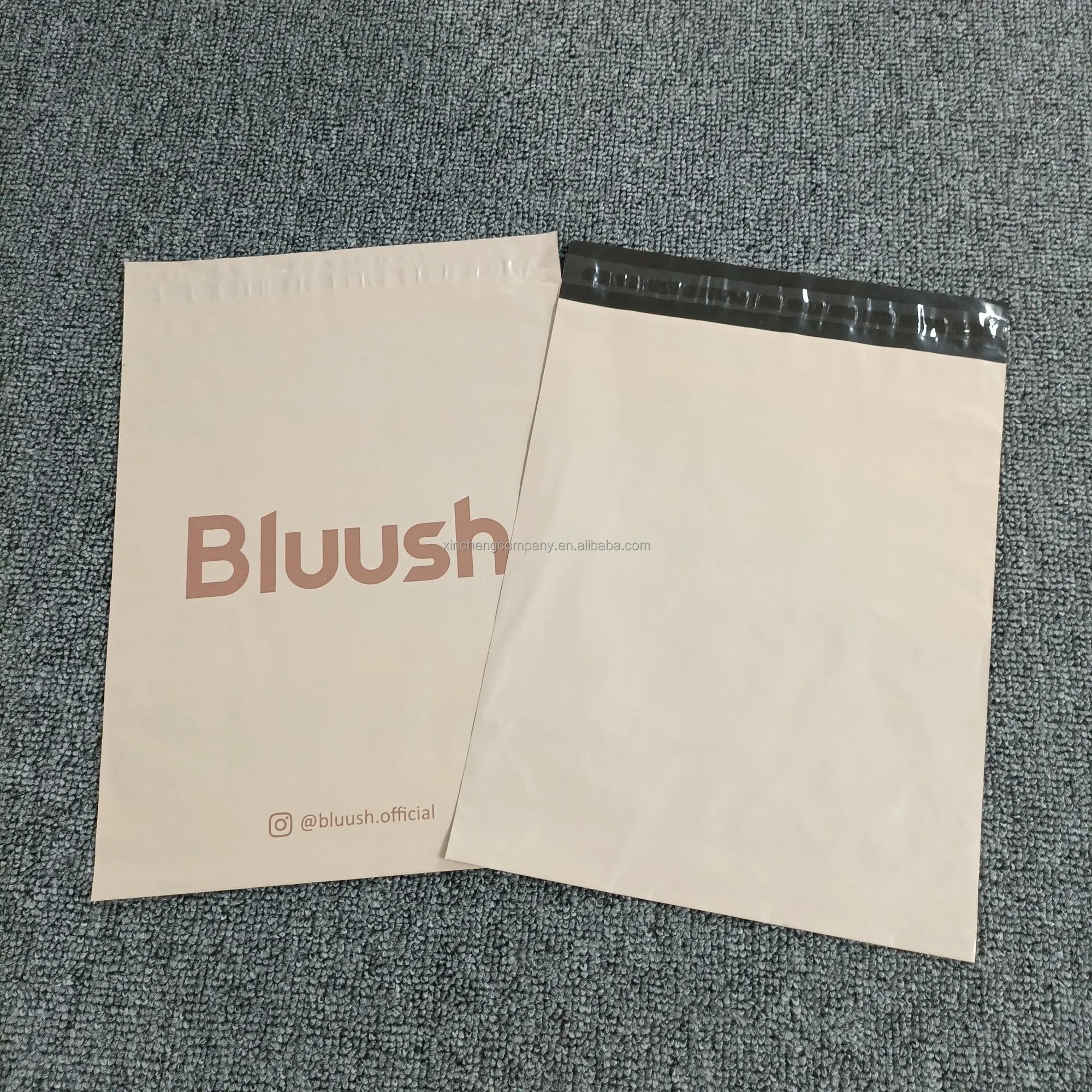 Beige Cream Color Mailer Courier Bag Custom Logo Plastic Shipping Bags Poly Mailer Waterproof Mailing Bag