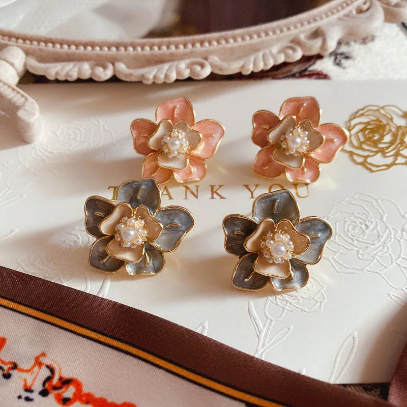 2023 Unique Designer 925 Silver Needle Pearl Earrings Elegant Multilayer Oil Drop Enamel Flower Stud Earrings for Women