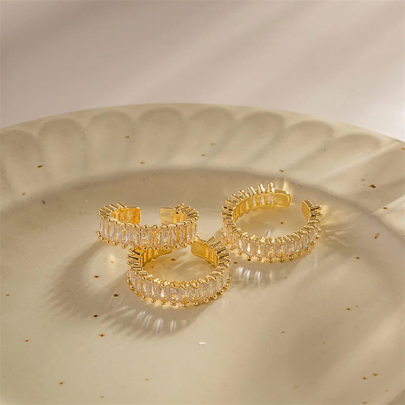 Fashion Jewelry Rings Non Tarnish Jewelry 18k Gold Plated Hypoallergenic baguette Gold Wedding Rings