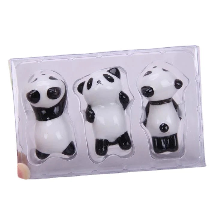 Creative Gifts Cartoon Ceramic Panda Chopstick Holder Set Cute Bear Dinnerware Chopsticks Rest Porcelain Craft Ornament