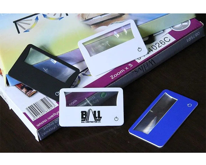 Toy Credit Card Magnifier with LED Light Reading Credit Card Size Magnifier 3X Magnifying Glasses