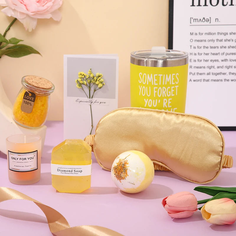 Luxury Aromatherapy Candle Christmas Gift Set Mother's Day Birthday Present in Yellow Paper Box