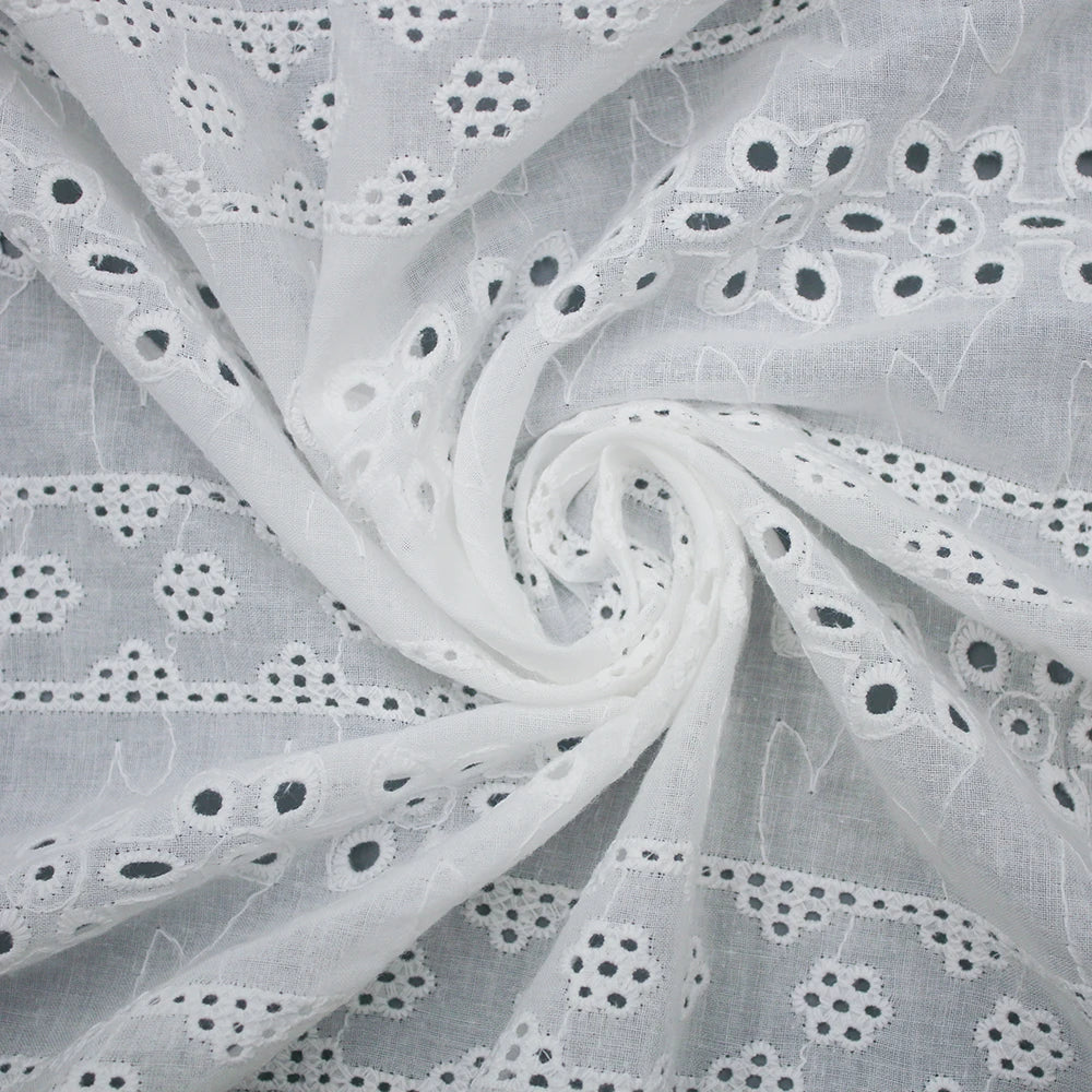 100% Cotton Jacquard Eyelet Fabric White Eyelet Cotton Embroidery Fabric for Clothing