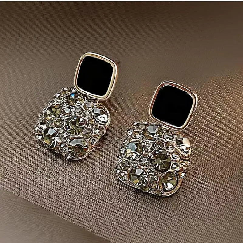 Korean Fashion Gray Black Color Crystal Rhinestone Geometric Square Stud Earrings for Women Girls Jewelry