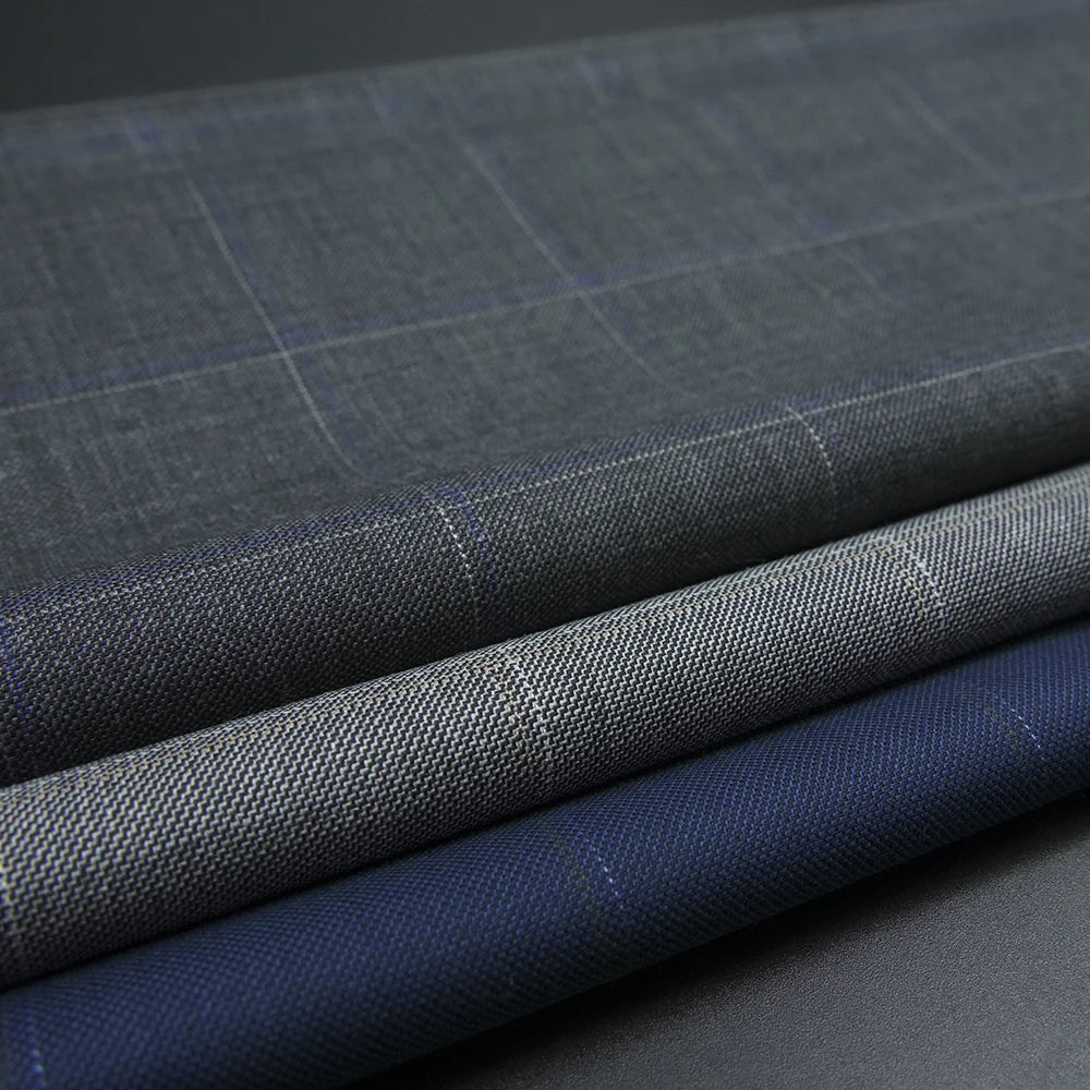 2024 New Style STOCK Worsted Merino Wool Fabric Italian Suit Fabric Wool/Polyester Fabric for Men Suits