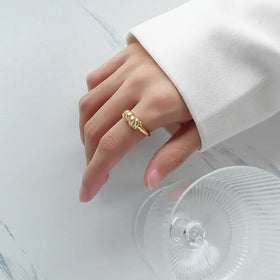 European and American Ins Choker Ring Design Geometric Advanced Torsion Element Titanium Steel 18K Real Gold Index Finger Ring