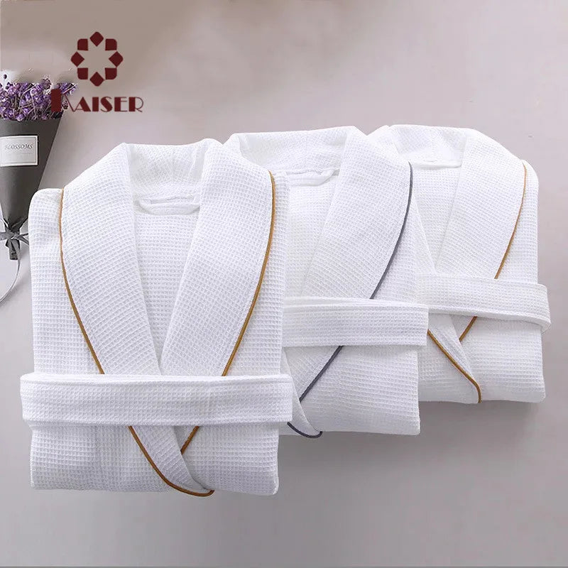 China Factory Custom Cotton White Shawl Collar Hotel Bathrobe