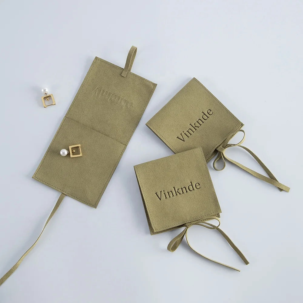Custom Logo 8*8cm Microfiber Green Jewelry Pouch Debossed Wedding Favor Envelope with Low MOQ for Storing Your Precious Pieces