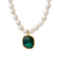 2025 New Arrival Freshwater Pearl Necklace Round Cornered Emerald Crystal Pendant Spliced Jewelry Necklace