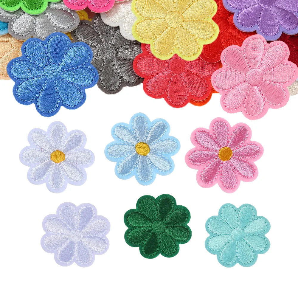 Hot Sale 4cm 1.5inches Colorful Small Daisy Flower Iron on Embroidery Patches for Jewelry Clothes