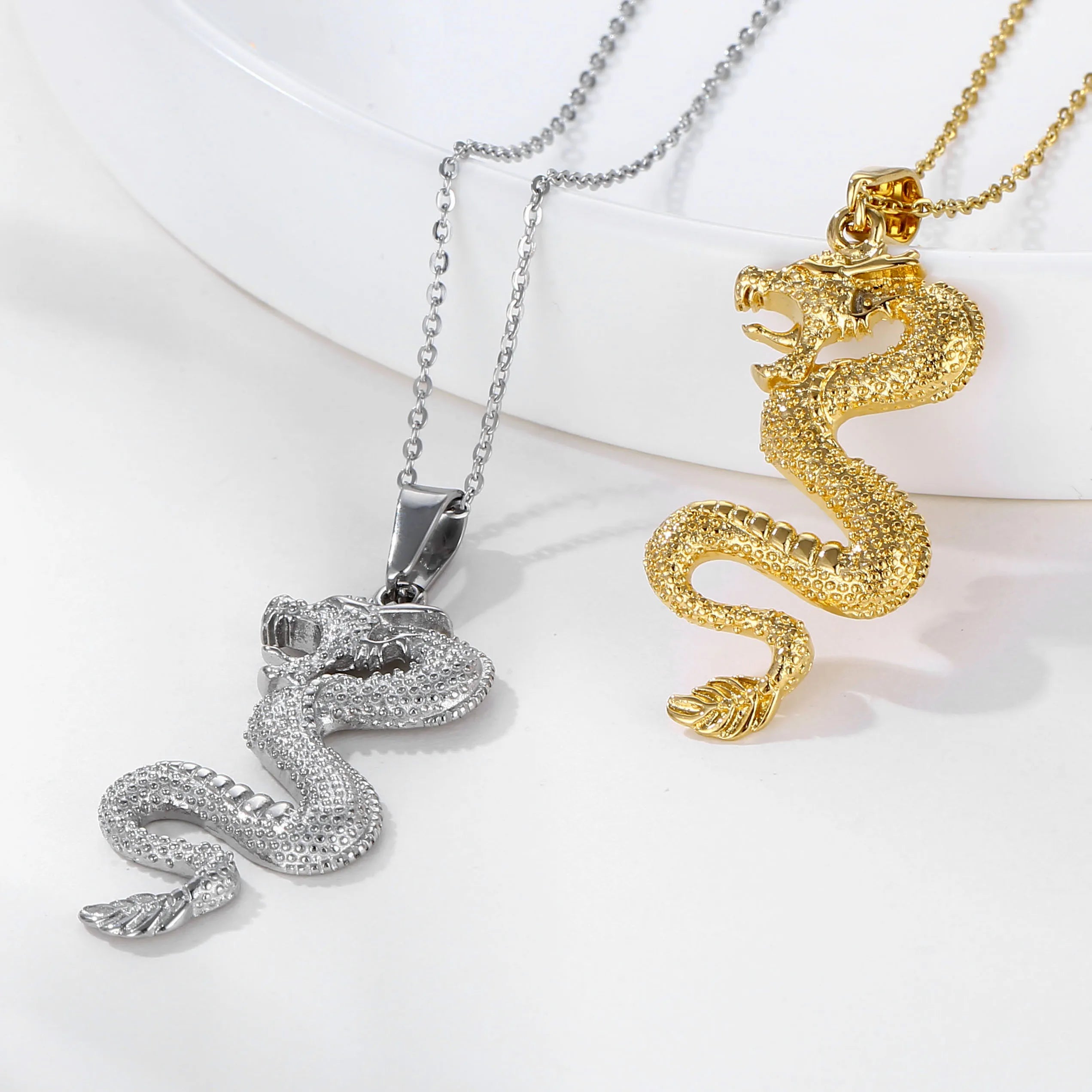 Olivia Vintage Chinese Dragon Pendant 18k Gold Plated Punk Zodiac Animal Pendant Men Stainless Steel Dragon Necklace