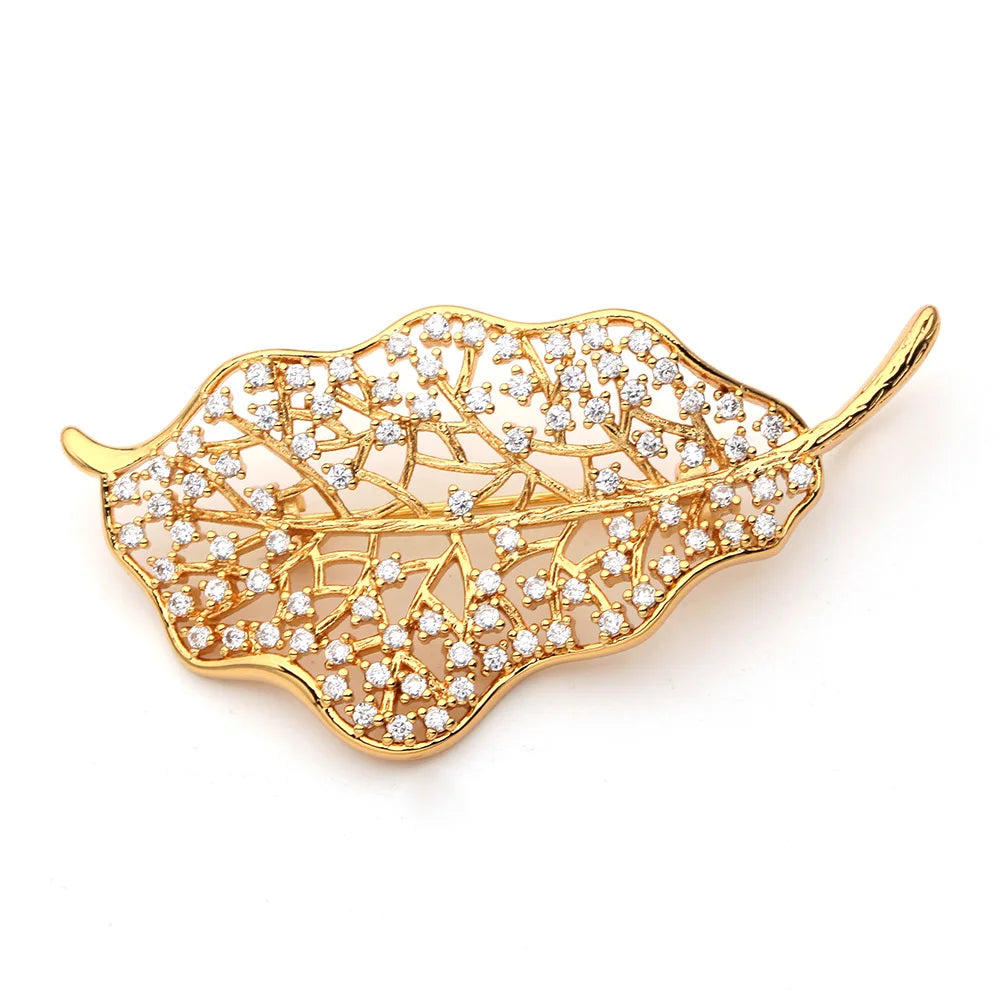 Unique Leaf Shape Custom Gold Plated Brooch Crystal Women Rhinestones Accessories Jewelry Pearl Brooch Christmas Present
