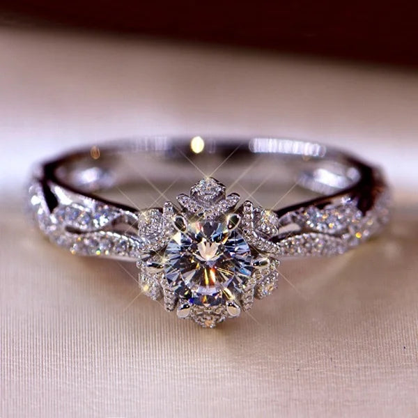 CAOSHI Fashion Engagement Jewelry Charm Sparkling Clear Zircon Finger Classic CZ New Design Ring for Women Wedding