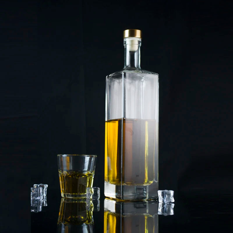 Factory Hot Sale Clear 500ML 750ML Gin Rum Whiskey Glass Liquor Bottle Hot Vodka Brandy Frosted Wine Glass Bottles